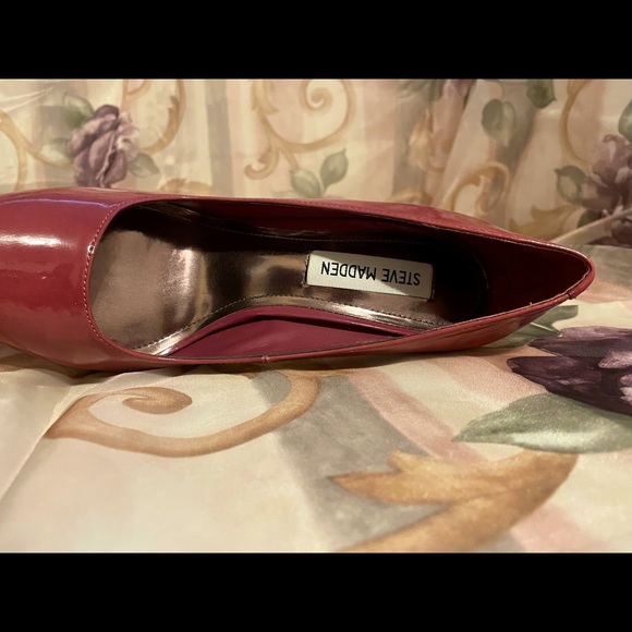 Steve Madden RUSSHH Lavender Patent Pumps NWOT - Picture 8 of 8